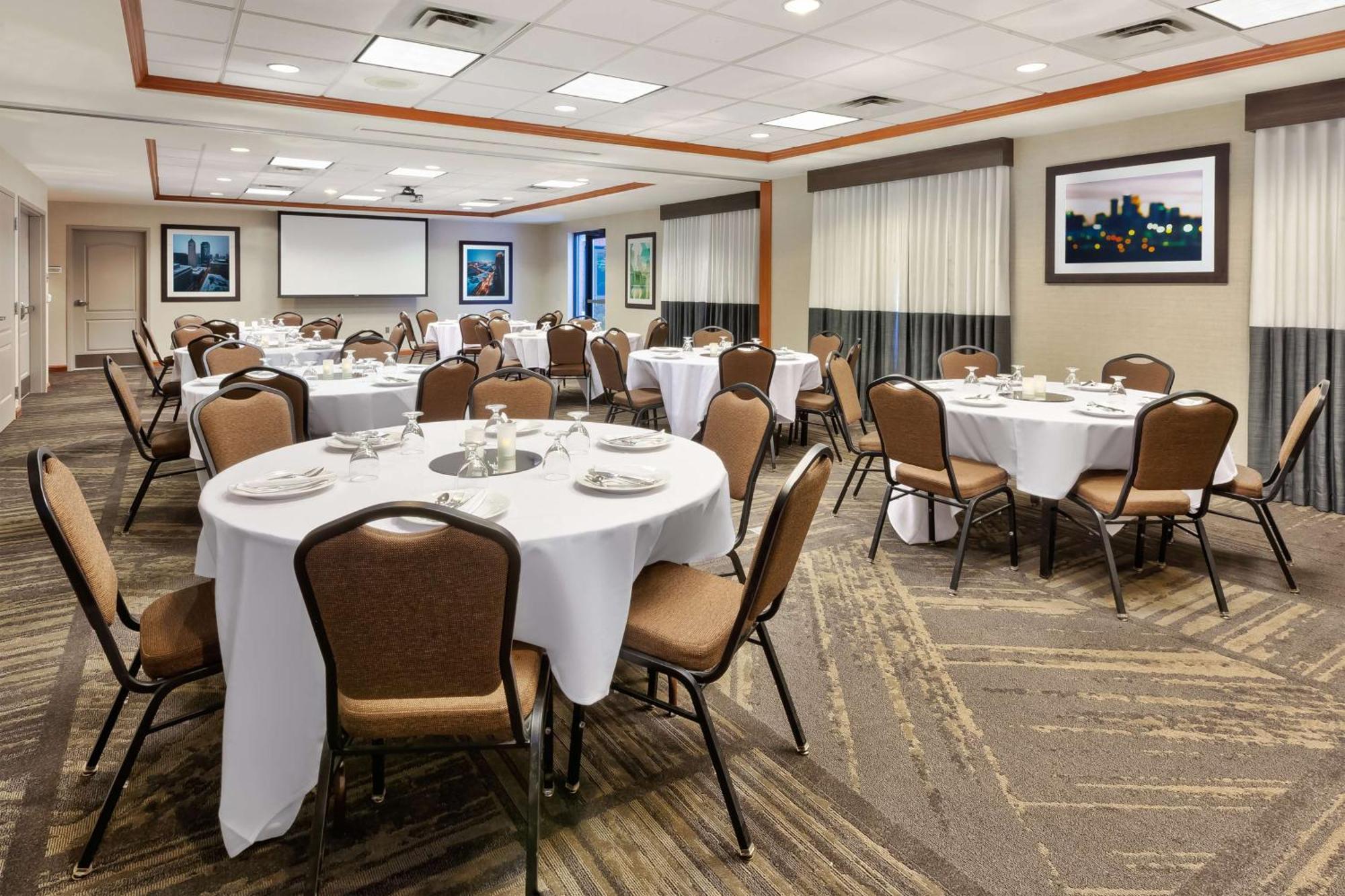 Hilton Garden Inn Minneapolis Maple Grove Exterior foto