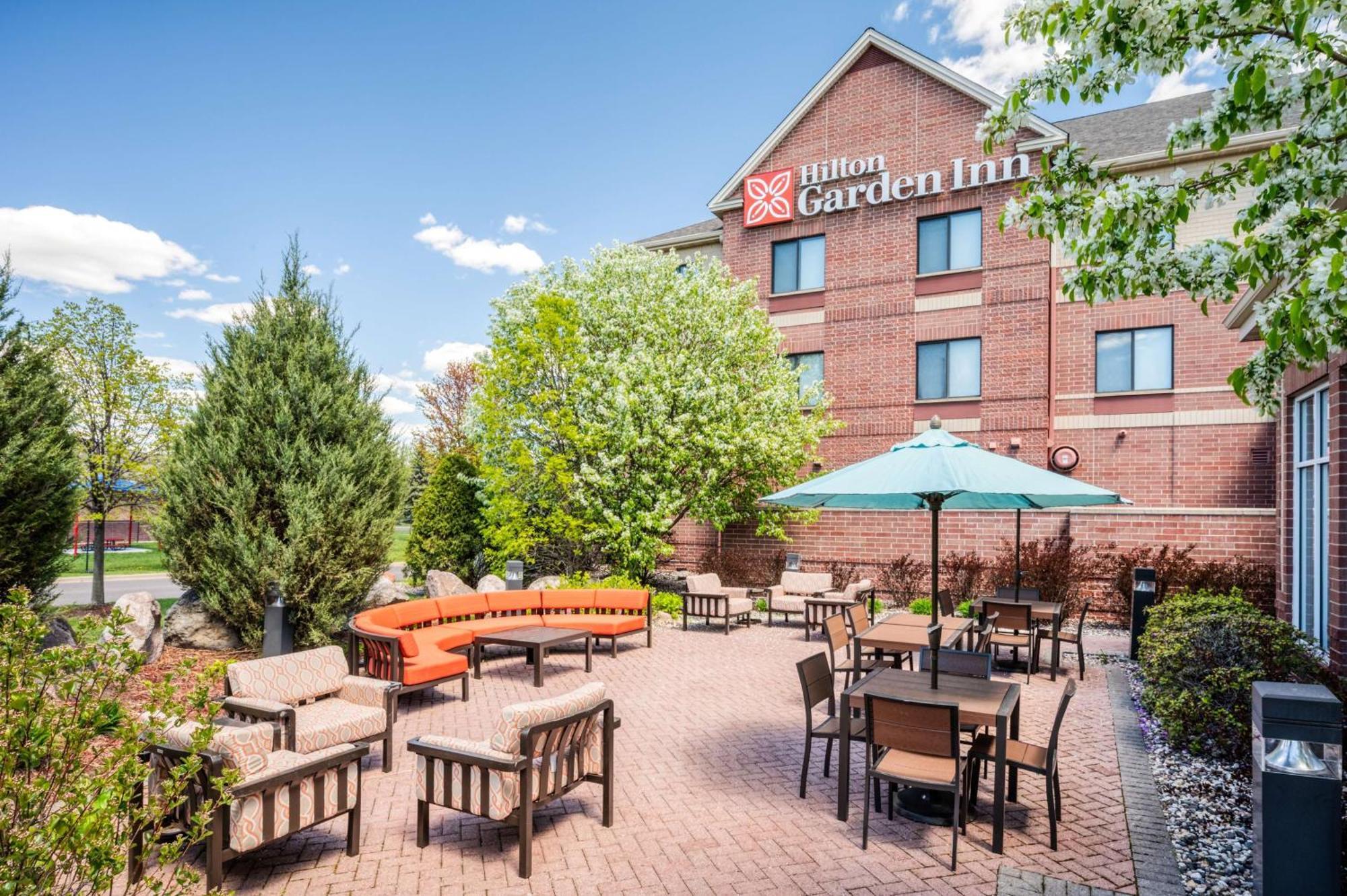 Hilton Garden Inn Minneapolis Maple Grove Exterior foto